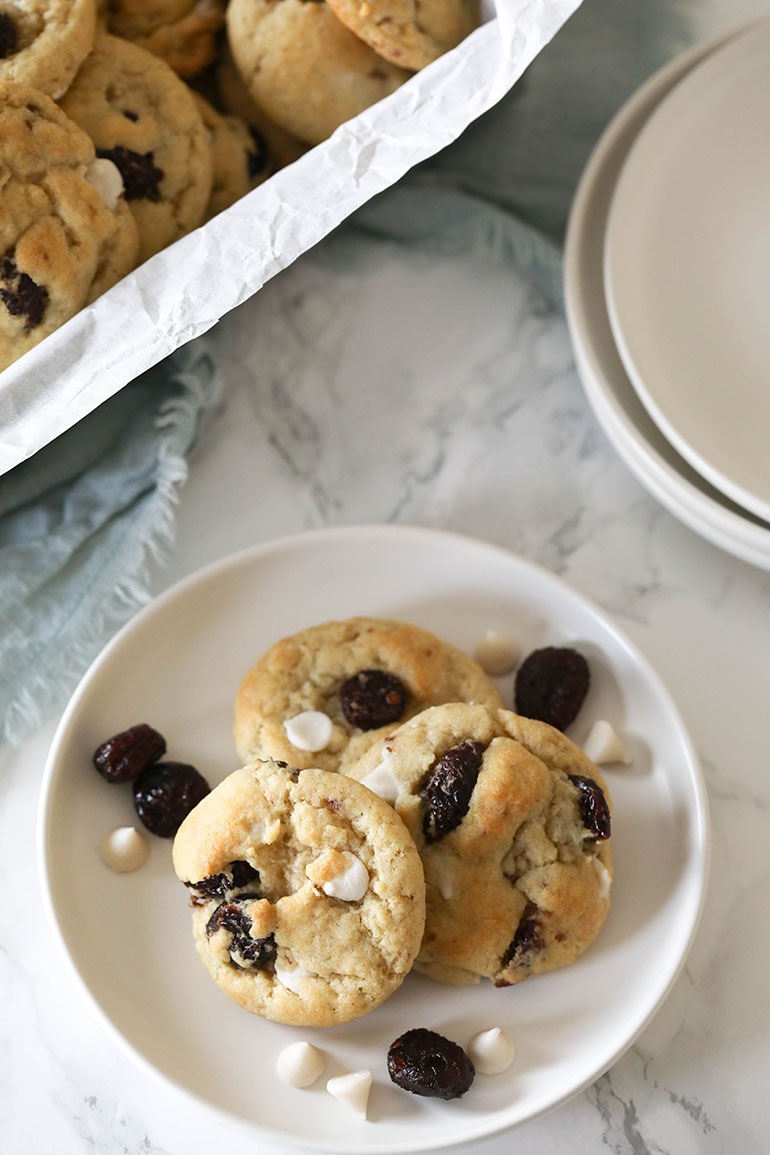 Easy Vegan White Chocolate Chip Cranberry Cookies
