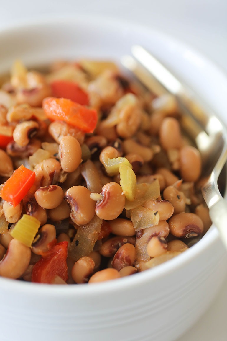 Southern Black Eyed Peas in the bowl