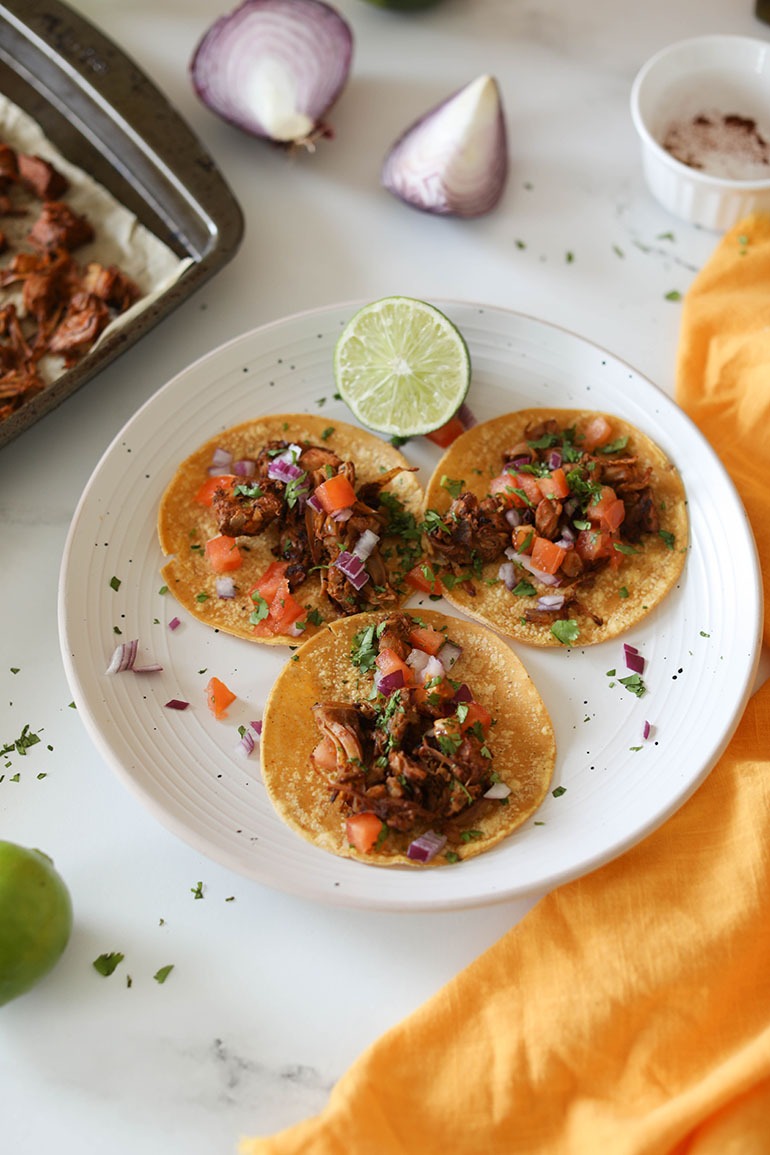 Vegan Jackfruit Carnitas Tacos