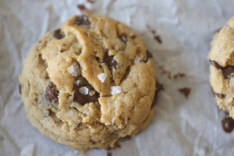 Easy Vegan Salted Chocolate Chip Cookies