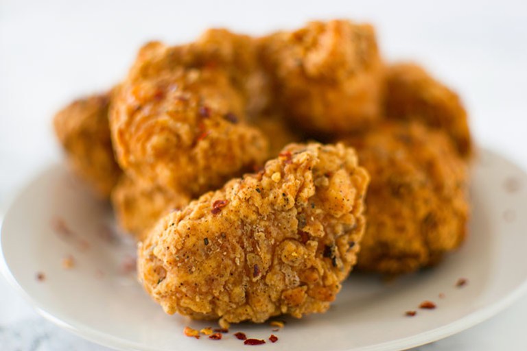 Spicy Chicken Fried Tofu [+VIDEO]
