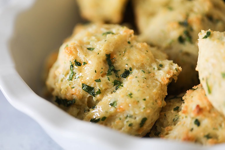 Easy Vegan Cheddar Bay Biscuits