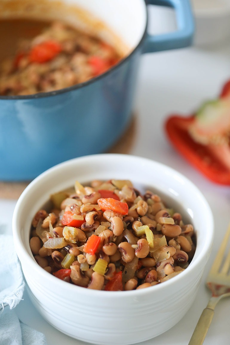 Southern Black Eyed Peas in the bowl