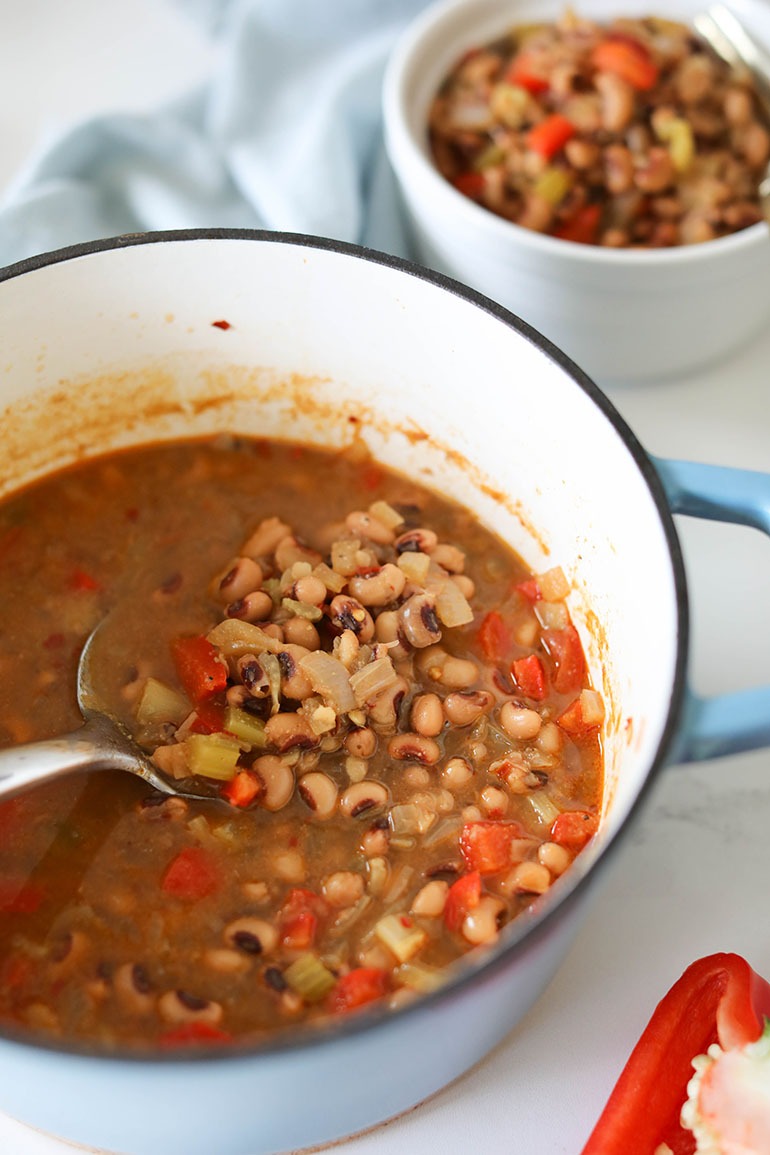 Southern Black Eyed Peas in the bowl