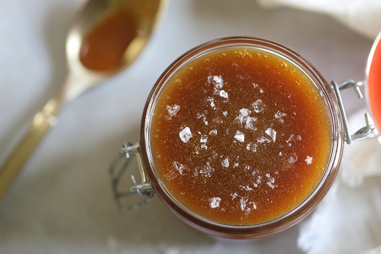 Easy Vegan Caramel Sauce