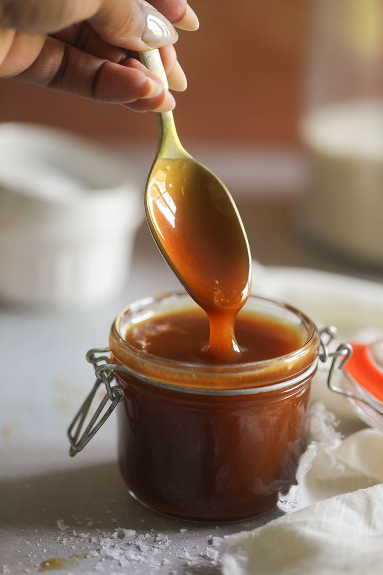 Easy Vegan Caramel Sauce