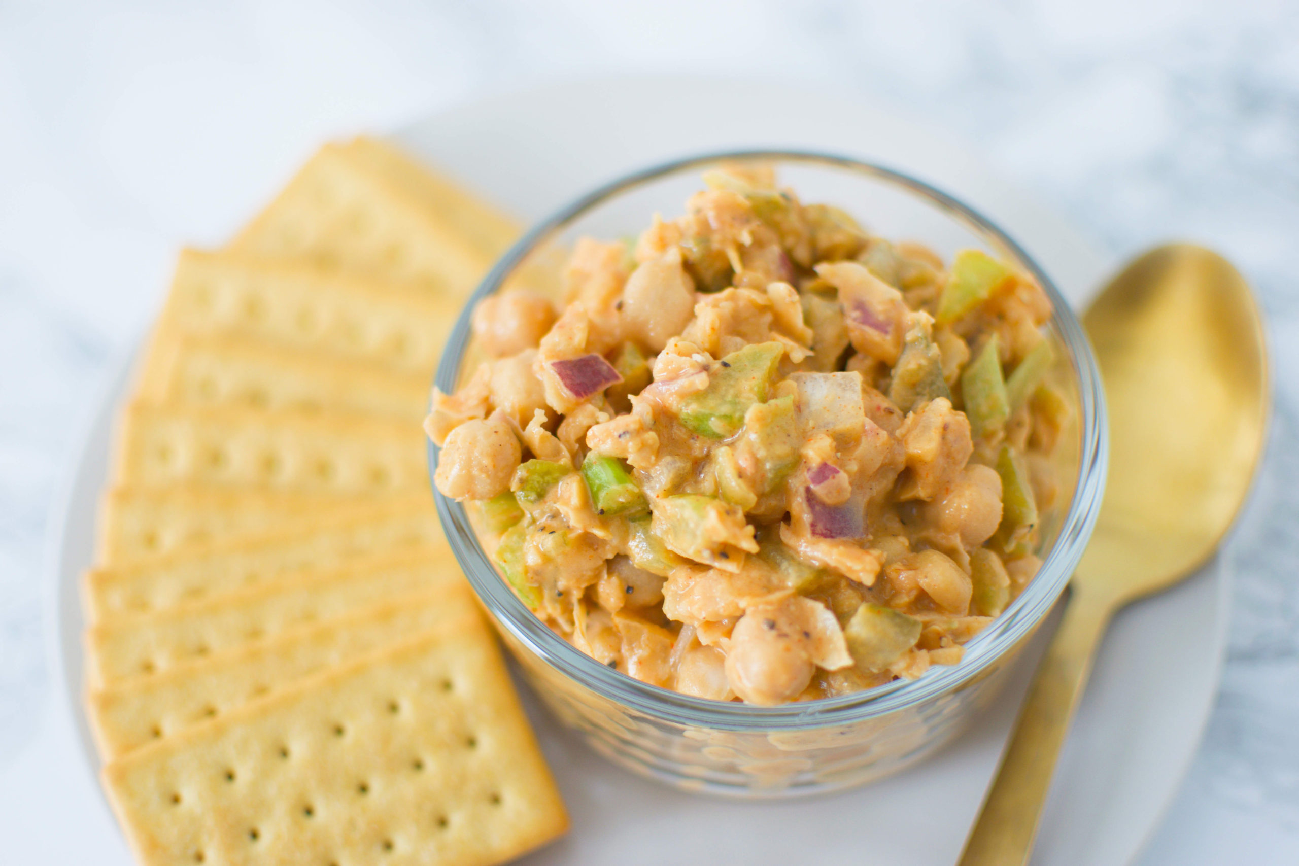 Chickpea Tuna with crackers